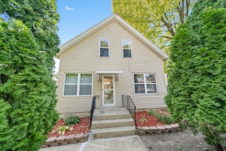 412 Bridge St, Joliet, IL 60435