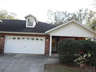 25305 SW 15th Ave, Newberry, FL 32669