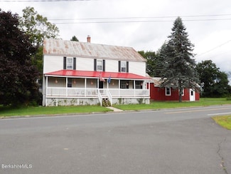 32 Williamsburg Rd, Worthington, MA 01098