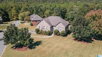 324 Honeysuckle Ln, Chelsea, AL 35043