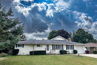 523 Barden St, Morrison, IL 61270