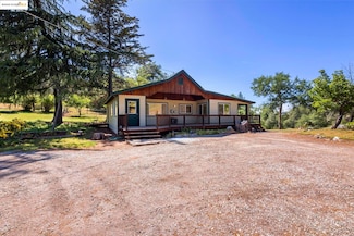 24040 Ponce Rd, Columbia, CA 95310