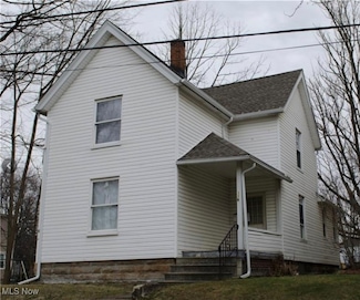 116 Charles Ct, Elyria, OH 44035