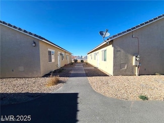 1370 Ogallala St Unit 2, Pahrump, NV 89048
