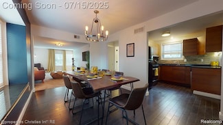 3170 Cumberland Rd, Berkley, MI 48072