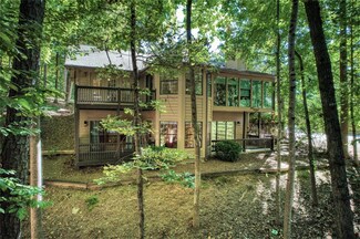 2 Keepers Lantern Dr, Salem, SC 29676