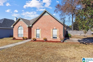 1285 Amberley Woods Dr, Helena, AL 35080