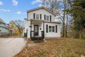 2804 8th Ave, Moline, IL 61265