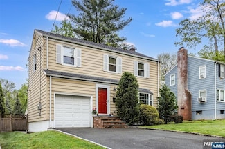 84 Linden Ave, Verona, NJ 07044
