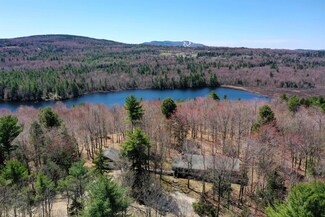 326 Old Main St, New London, NH 03257