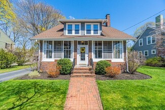 53 Salisbury St, Winchester, MA 01890