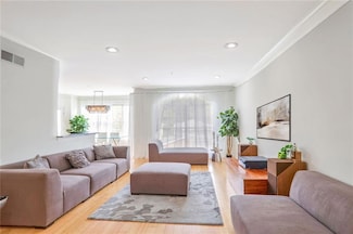 200 Renaissance Pkwy NE Unit 219, Atlanta, GA 30308