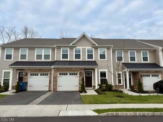 8 Owen Ct, Somerset, NJ 08873