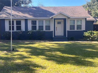 230 S Center St, Pierson, FL 32180