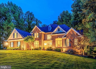 11709 Pine Tree Dr, Fairfax, VA 22033