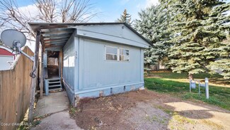555 Cedar St, Ponderay, ID 83852