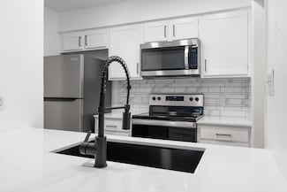 1202 Thorpe Ln Unit 307, San Marcos, TX 78666
