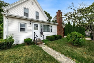 11 Longvue Ave, Westerly, RI 02891