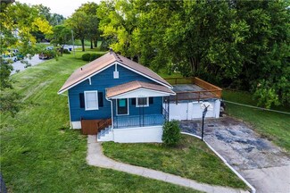 9224 W 49th Terrace, Shawnee, KS 66203