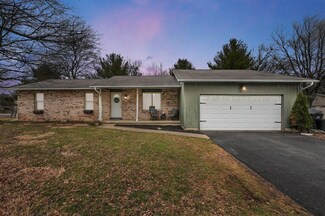 23 Laurel Dr SW, Etna, OH 43062