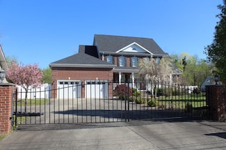 517 Walnut Ave, Paintsville, KY 41240