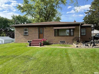 2706 W 47th St, Davenport, IA 52806