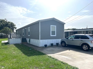 2274 Greenbrier Village Loop, Lakeland, FL 33810