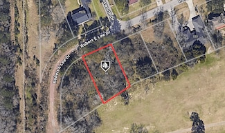 48 Robert e Lee Dr, Conroe, TX 77302