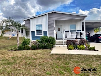 643 Mickelson Way, Lady Lake, FL 32159