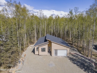 6941 W Vandenburg Dr, Wasilla, AK 99623