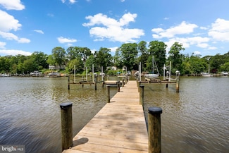 743 Rolling View Dr, Annapolis, MD 21409