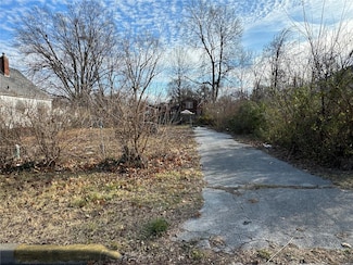 524 N 8th St, Saint Charles, MO 63301