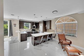 8785 NW 6th St, Coral Springs, FL 33071
