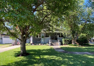 301 Crescent Blvd, Hutchinson, KS 67502