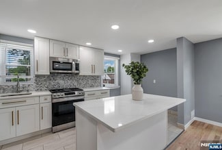 47 Ekings Ave Unit 2, Hawthorne, NJ 07506