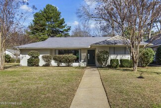 5316 Hialeah Dr, Jackson, MS 39211