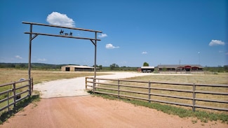 24300 N Us Hwy 377, London, TX 76854