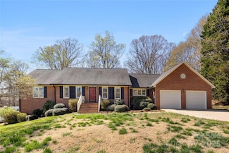 136 Boulder Dr, Lincolnton, NC 28092