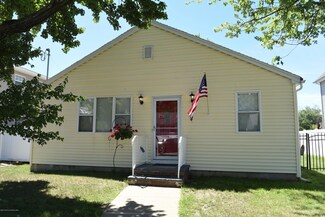 30 Cedar Ave, North Middletown, NJ 07748