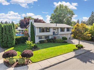 2888 SE Cornutt St, Hillsboro, OR 97123