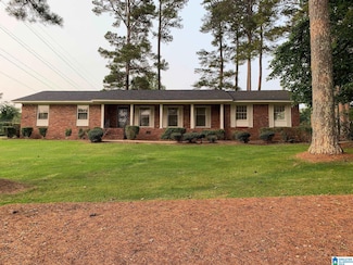 700 6th St S, Oneonta, AL 35121
