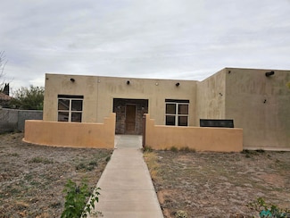 1402 S 24th St, Artesia, NM 88210