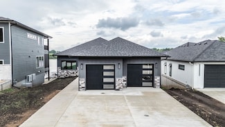 20 Helen Ave, Milford, IA 51351