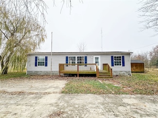 373 W South Ave, Noble, IL 62868
