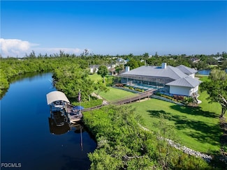 15660 Light Blue Cir, Fort Myers, FL 33908