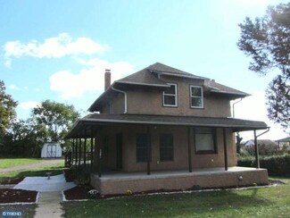 1281 Shelbourne Rd, Reading, PA 19606