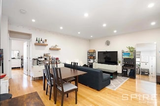 105 Bennett Ave Unit 24A, New York, NY 10033