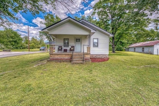 100 E College St, Marshall, AR 72650