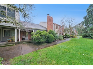 1889 Boca Ratan Dr, Lake Oswego, OR 97034