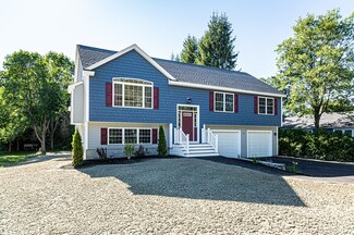 45 Lyndale Ave, Methuen, MA 01844